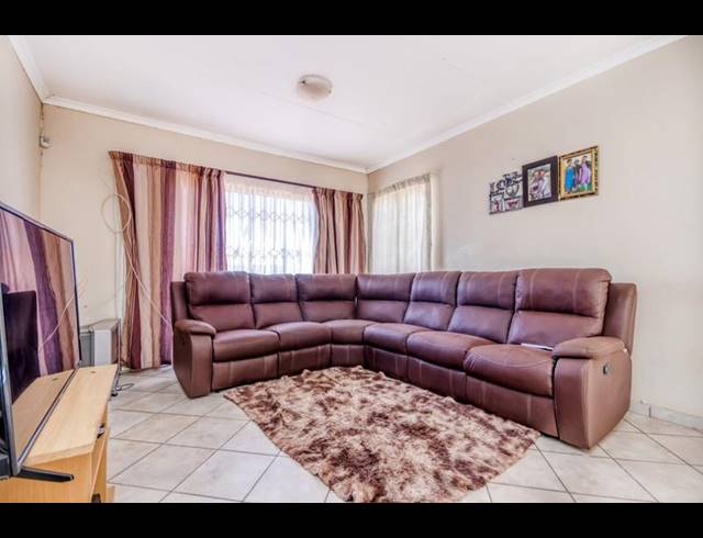 3 BEDROOM HOUSE FOR SALE IN AMANDASIG